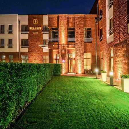 Mercure Wiazowna Brant Exteriör bild