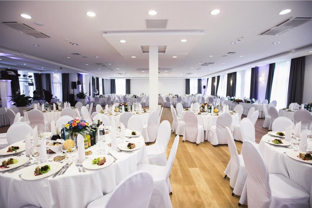 Mercure Wiazowna Brant Exteriör bild