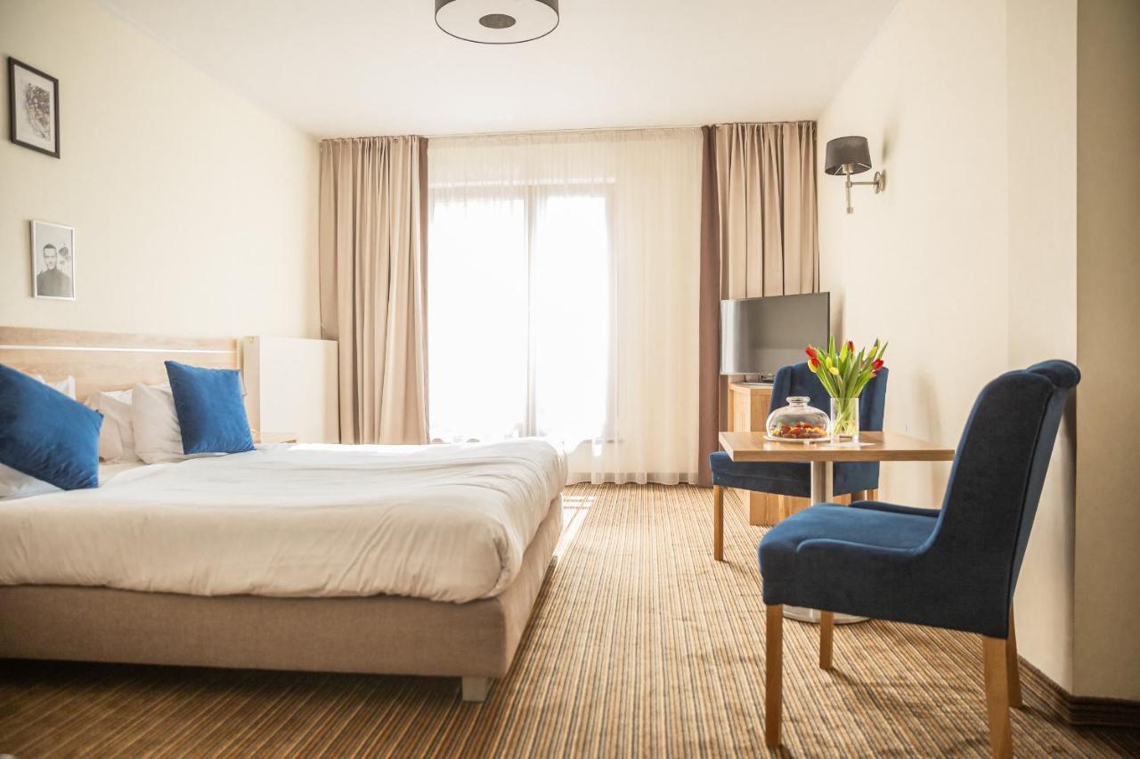 Mercure Wiazowna Brant Exteriör bild
