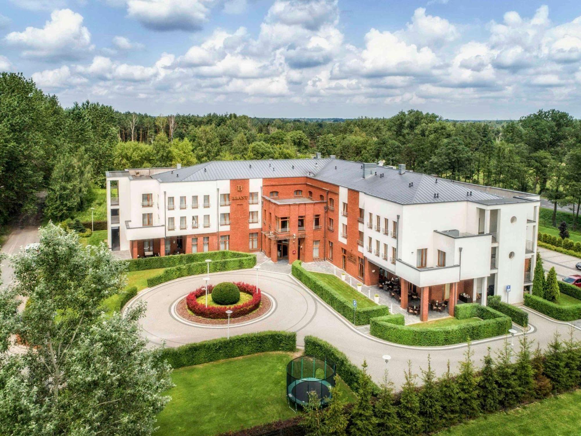 Mercure Wiazowna Brant Exteriör bild